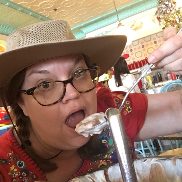 Meet your Posher, Sandi - Picture 1 of 1